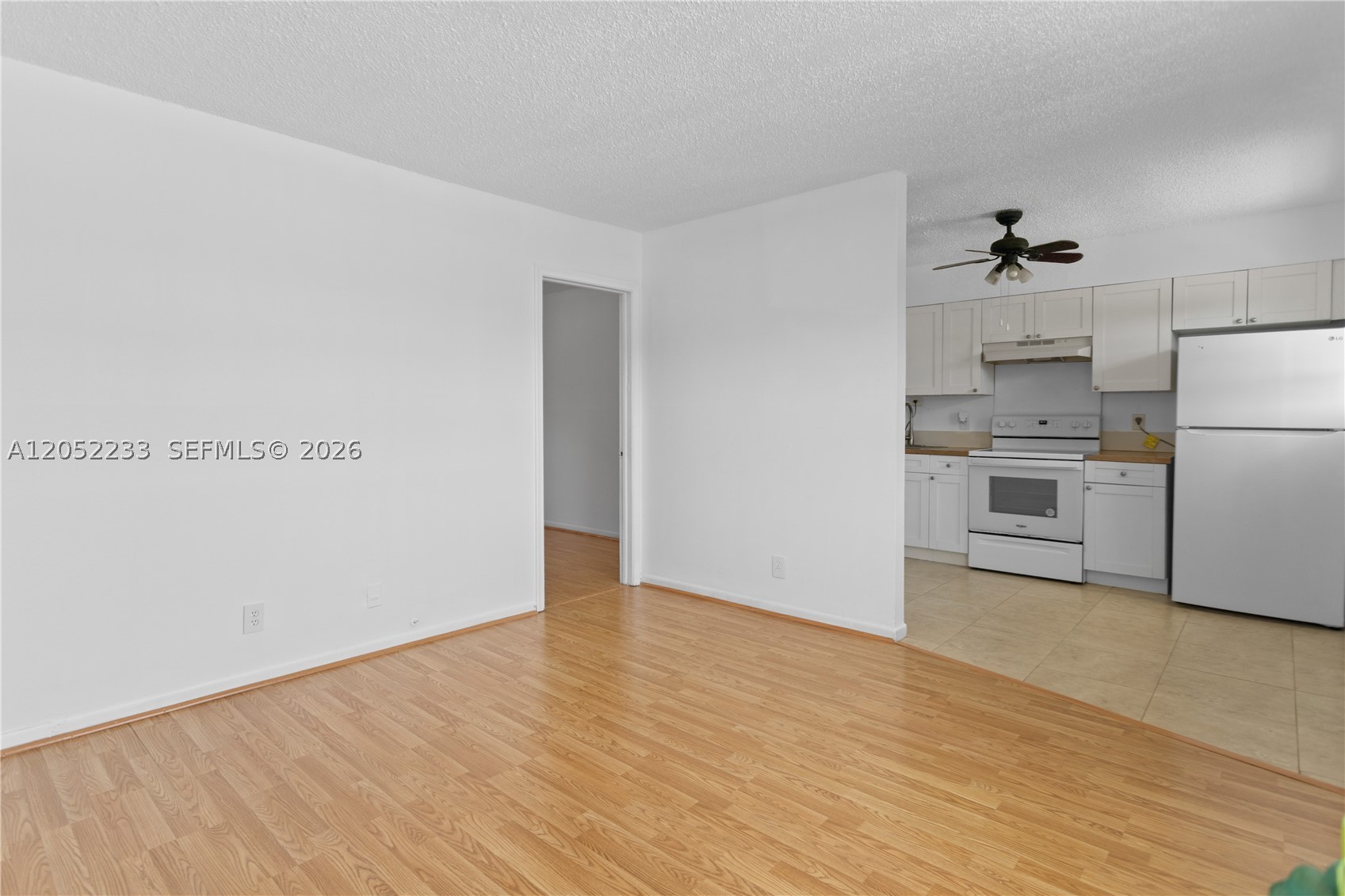 HARBOUR HALL CONDOS - Residential