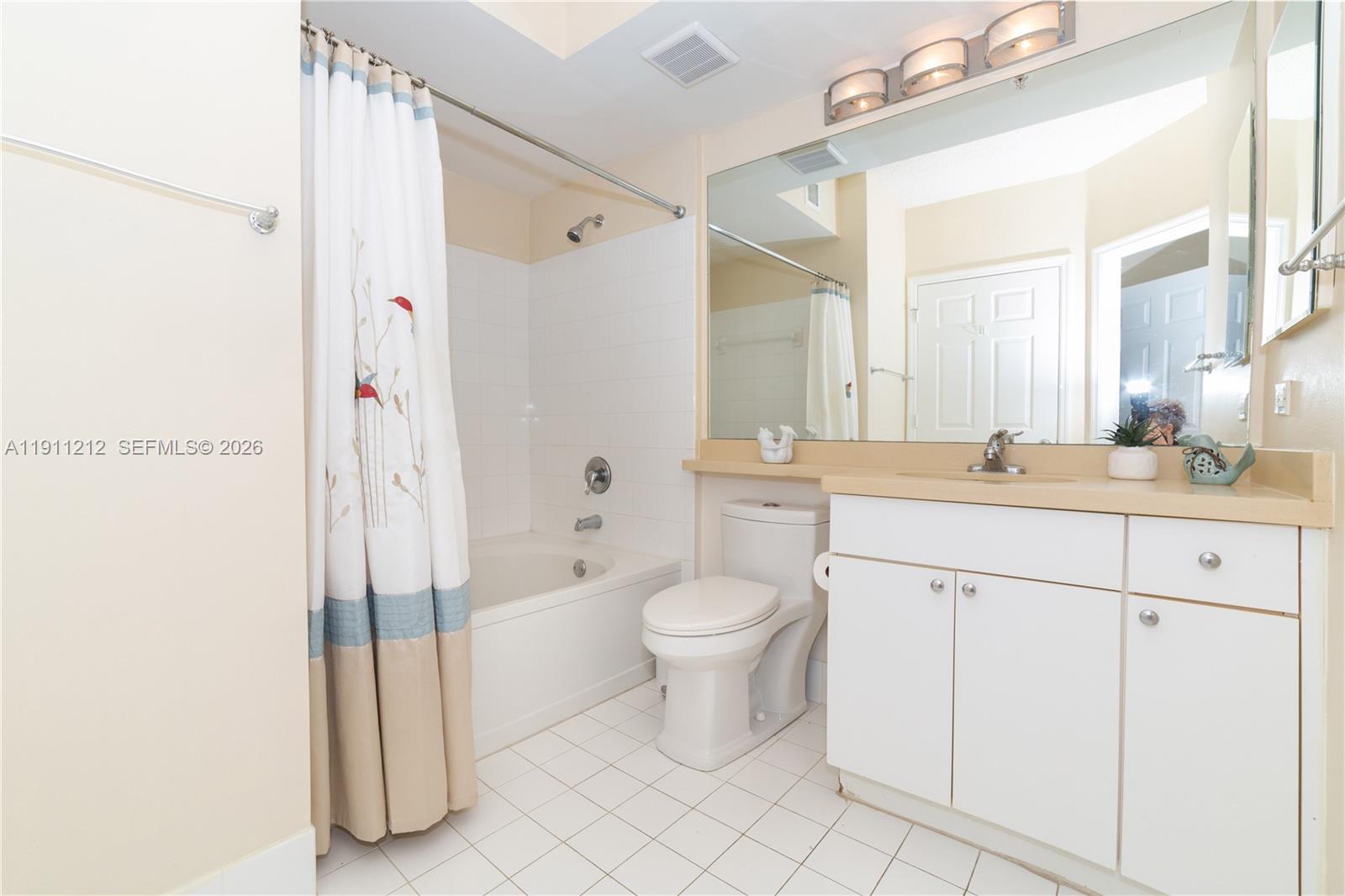 PORTO BELLAGIO CONDO - Residential