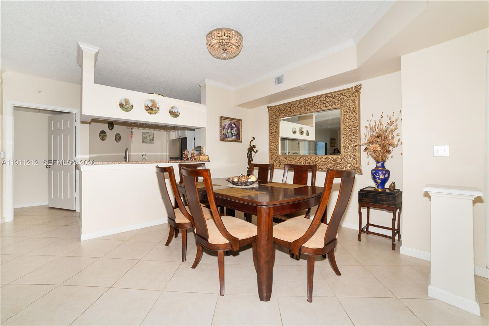 PORTO BELLAGIO CONDO - Residential