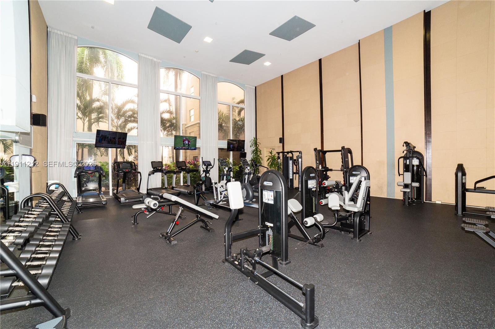 PORTO BELLAGIO CONDO - Residential