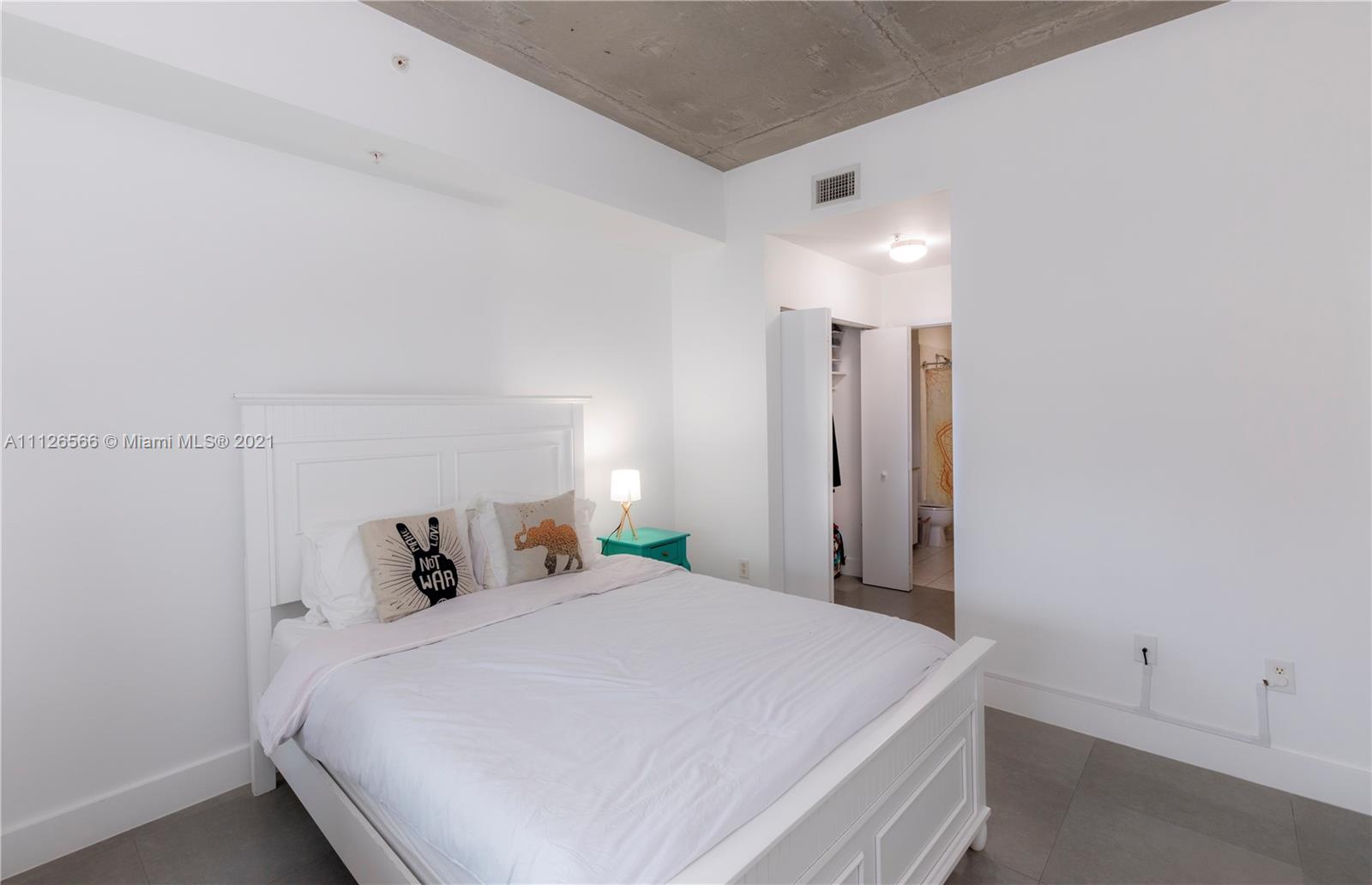 UPTOWN LOFTS CONDO - Residential Lease