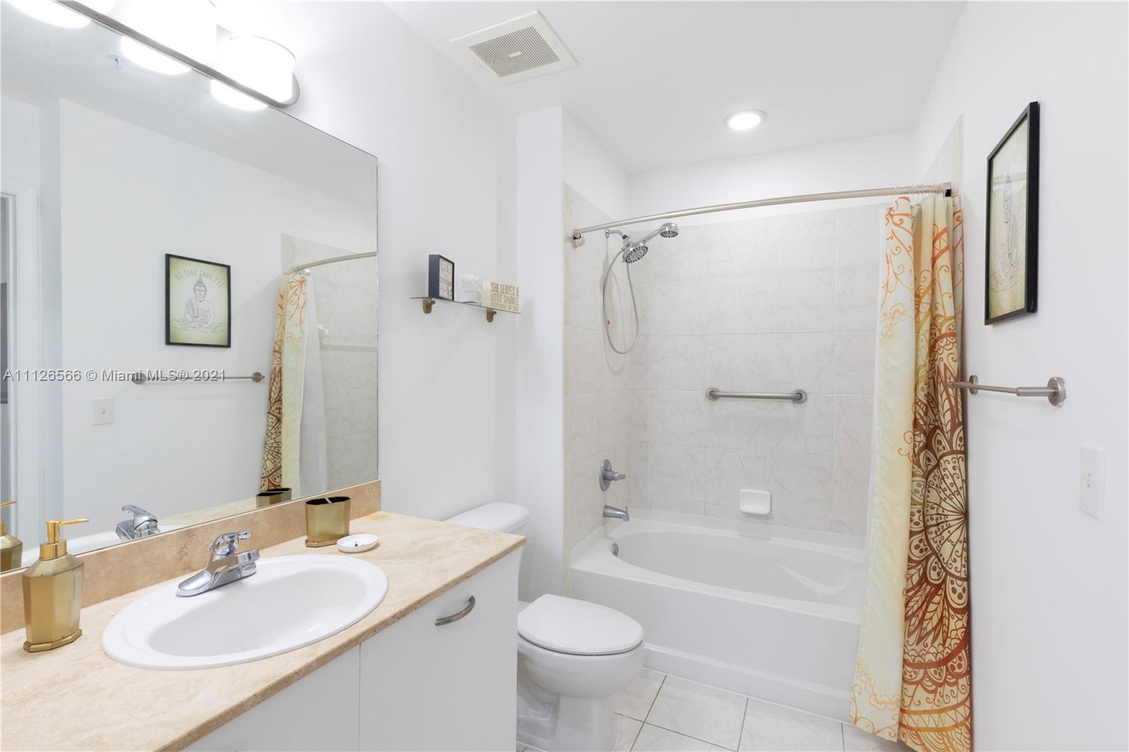 UPTOWN LOFTS CONDO - Residential Lease