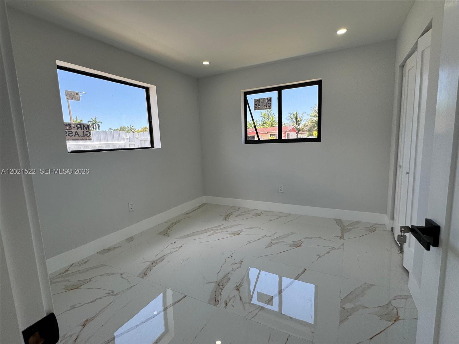 GREENDALE ESTATES SEC FIV - Residential
