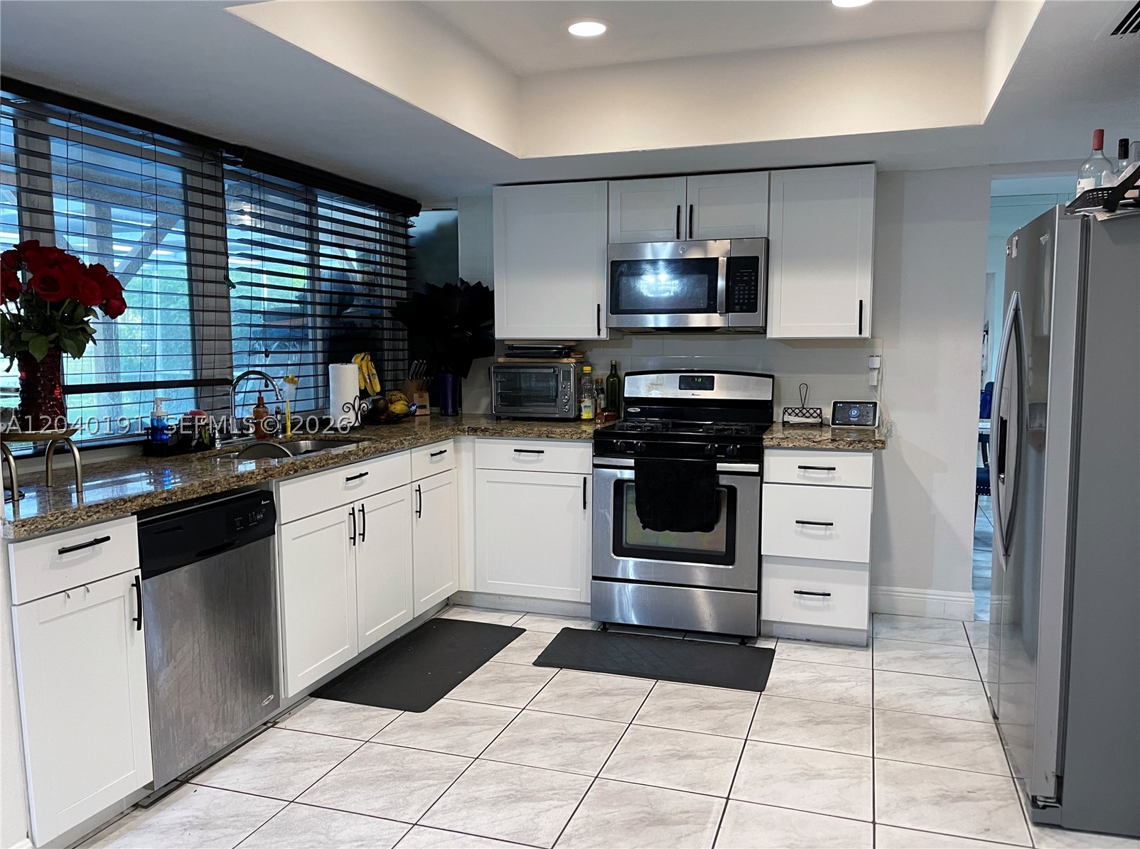 SUNRISE GOLF VILLAGE SEC - Residential
