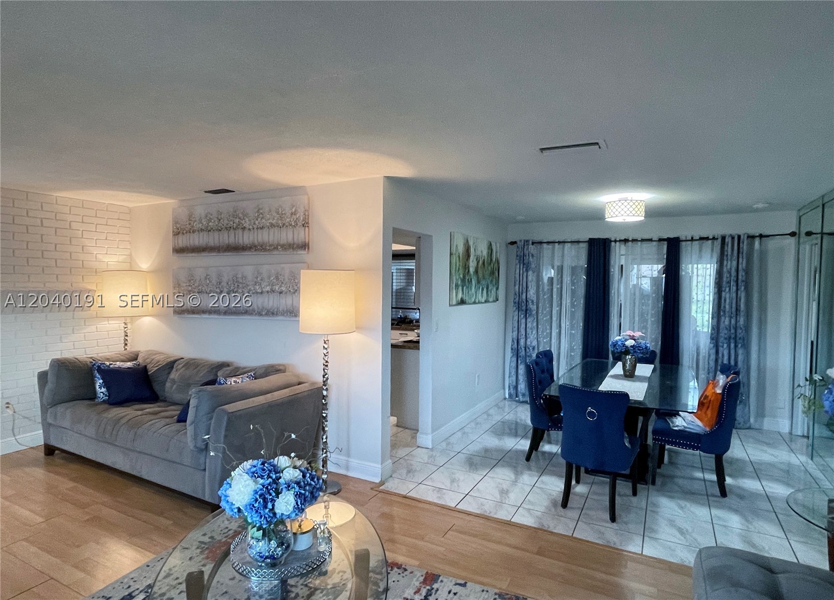 SUNRISE GOLF VILLAGE SEC - Residential