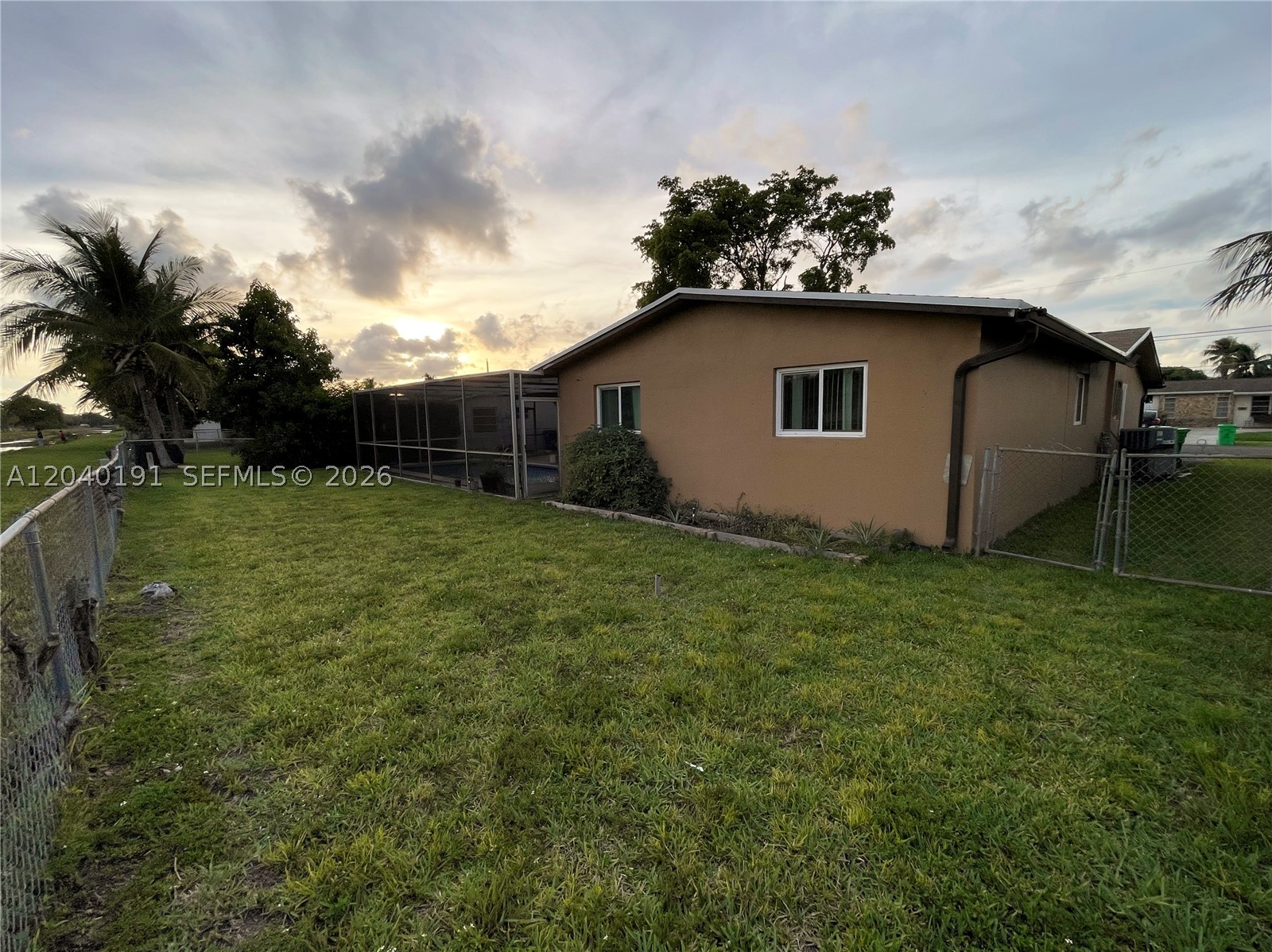 SUNRISE GOLF VILLAGE SEC - Residential