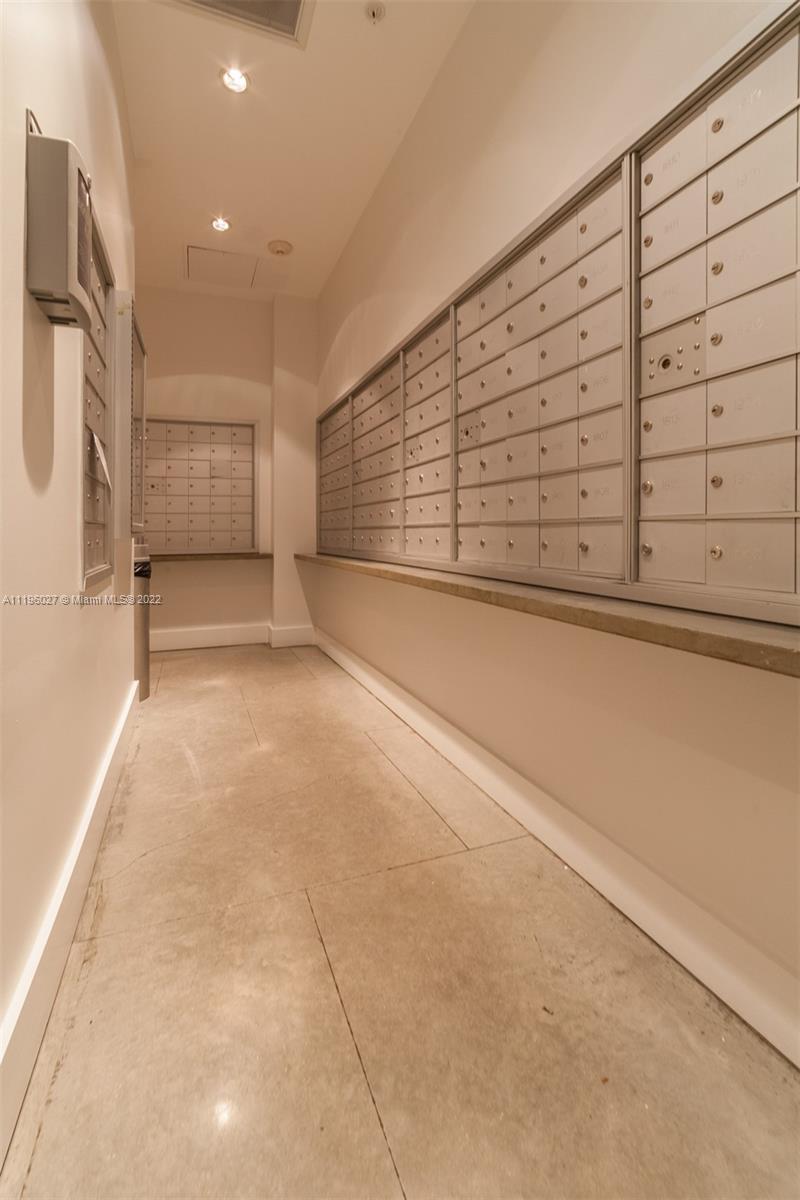 THE LOFT DOWNTOWN II COND - Residential
