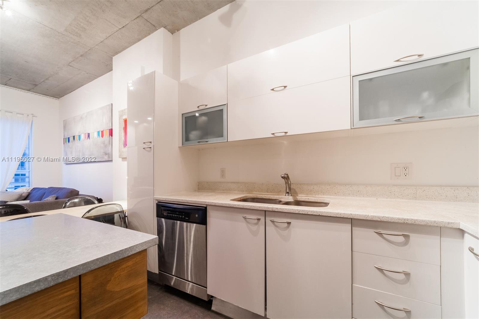THE LOFT DOWNTOWN II COND - Residential