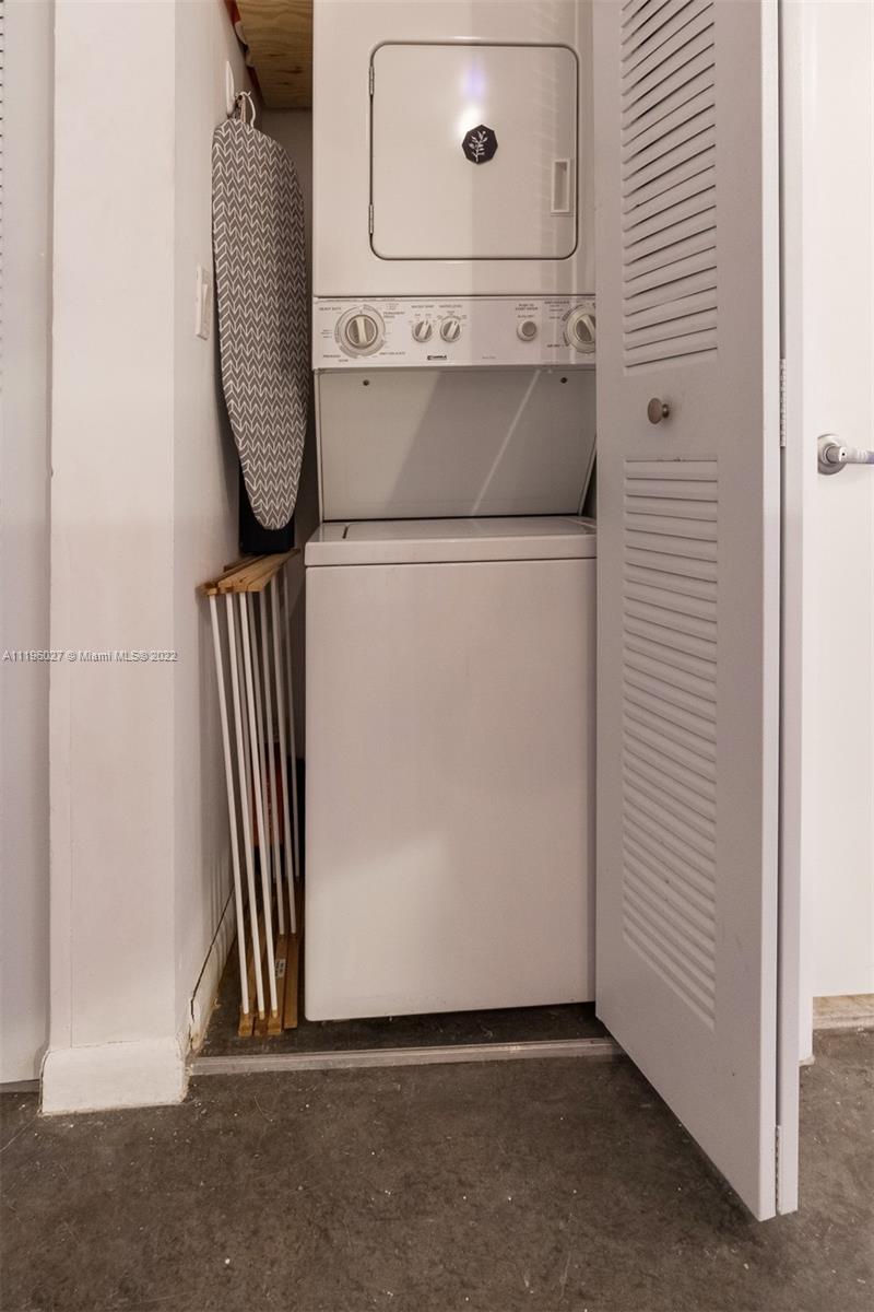 THE LOFT DOWNTOWN II COND - Residential