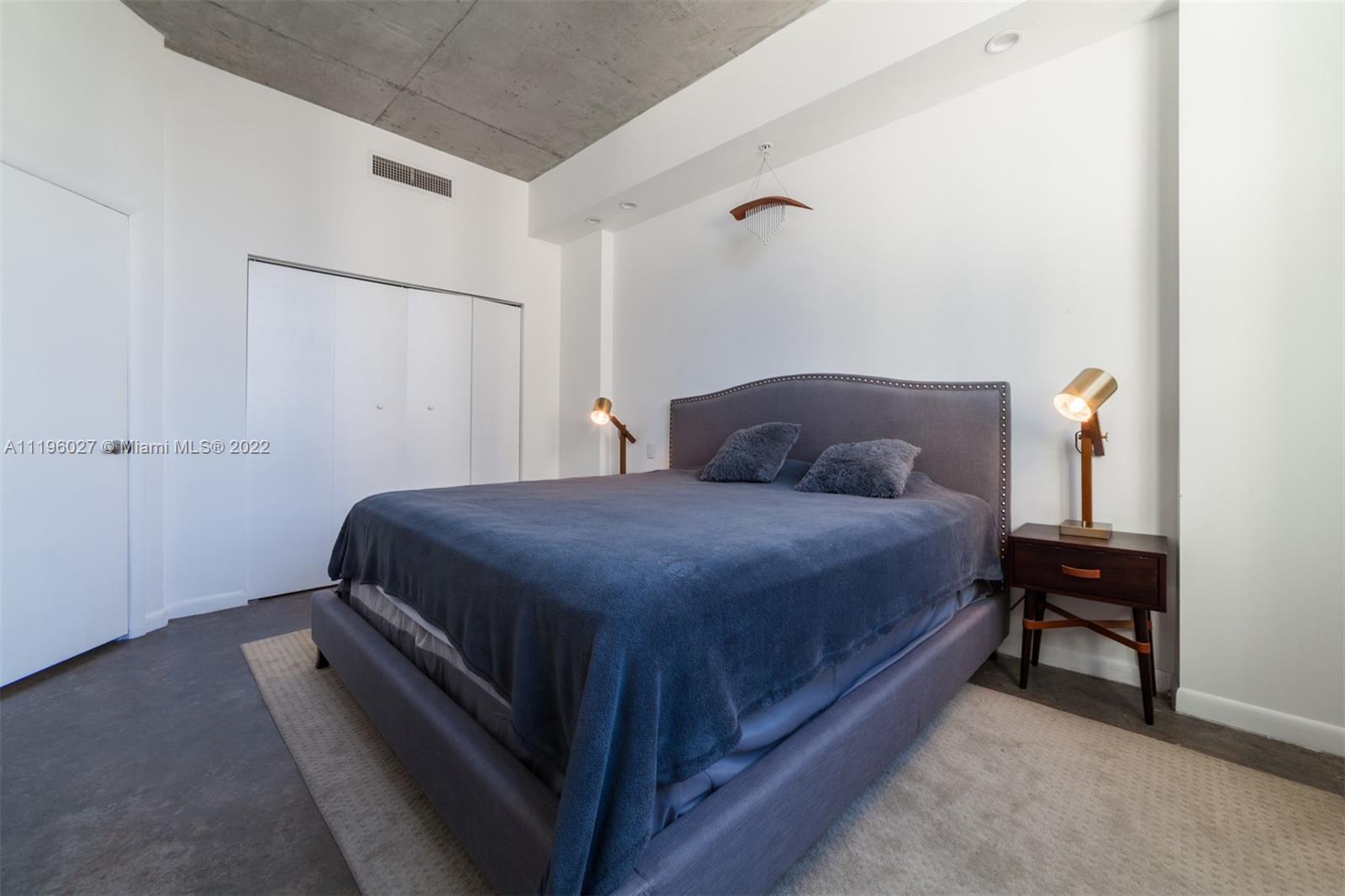 THE LOFT DOWNTOWN II COND - Residential