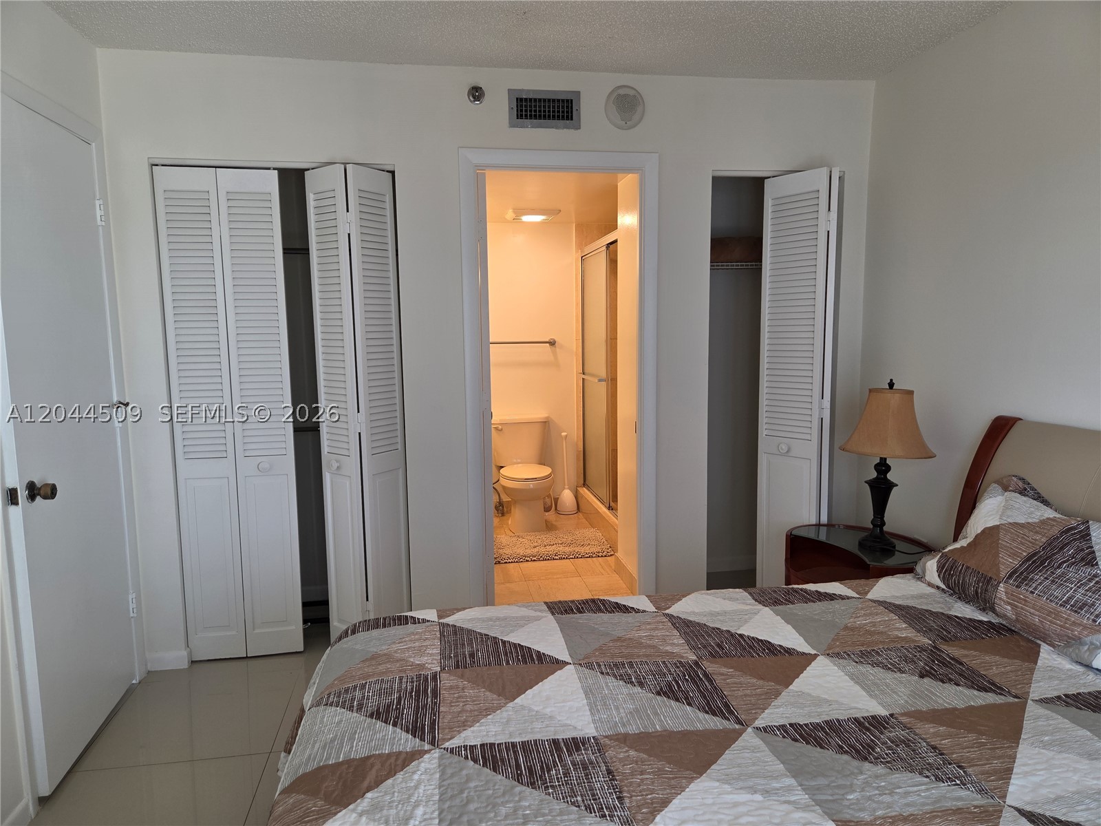 SUMMIT CONDO - Residential