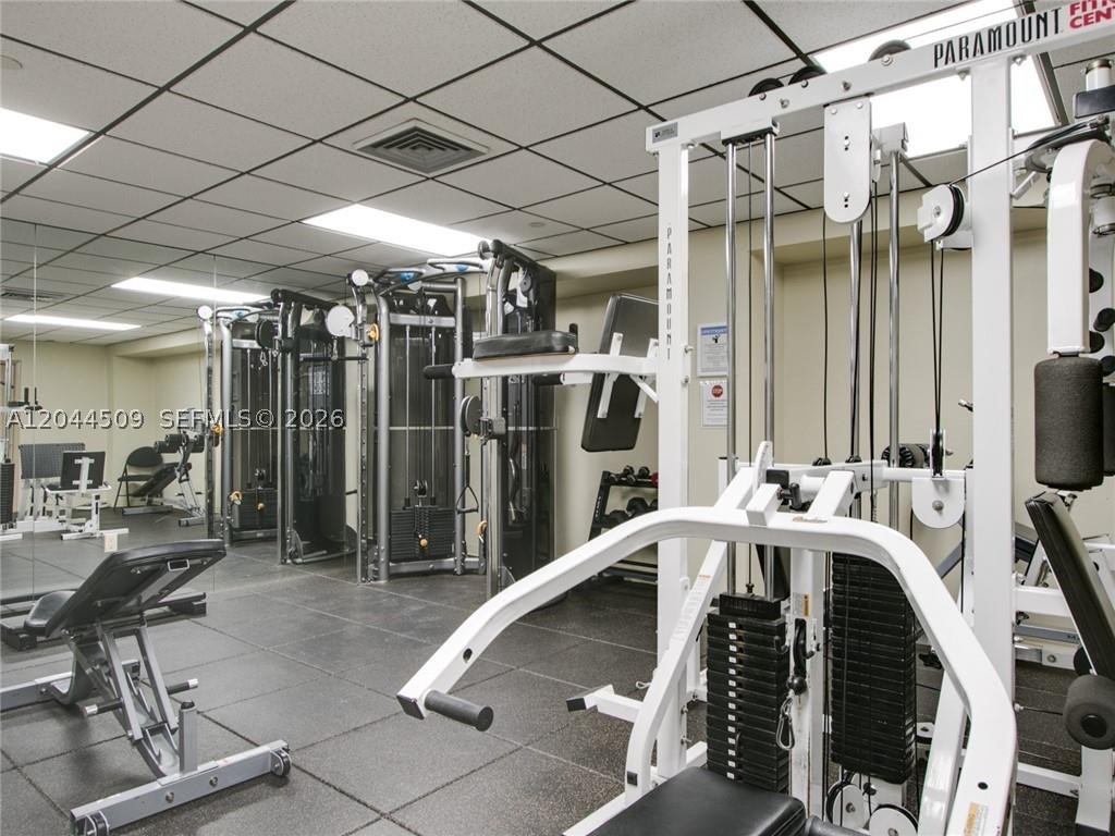 SUMMIT CONDO - Residential