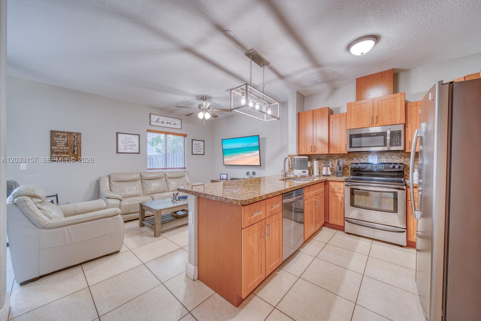 WOODLAND ESTATES SO - Residential