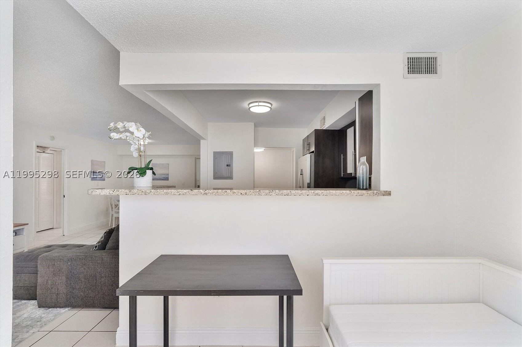 CARIBBEAN BREEZE CONDO - Residential