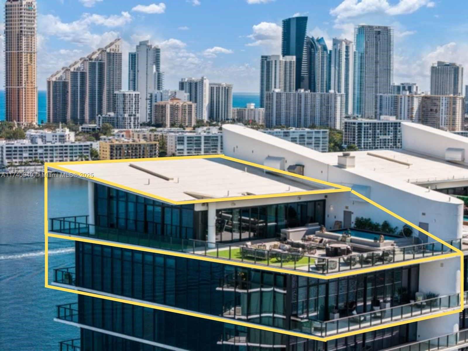 PRIVE CONDO - Residential