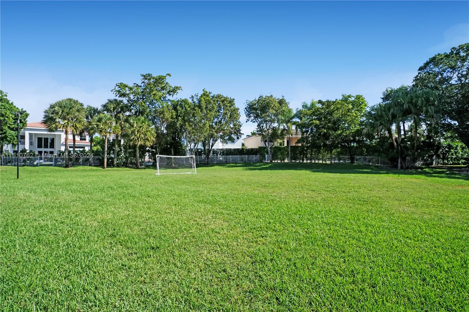 PRESIDENTIAL ESTATES SUB - Residential