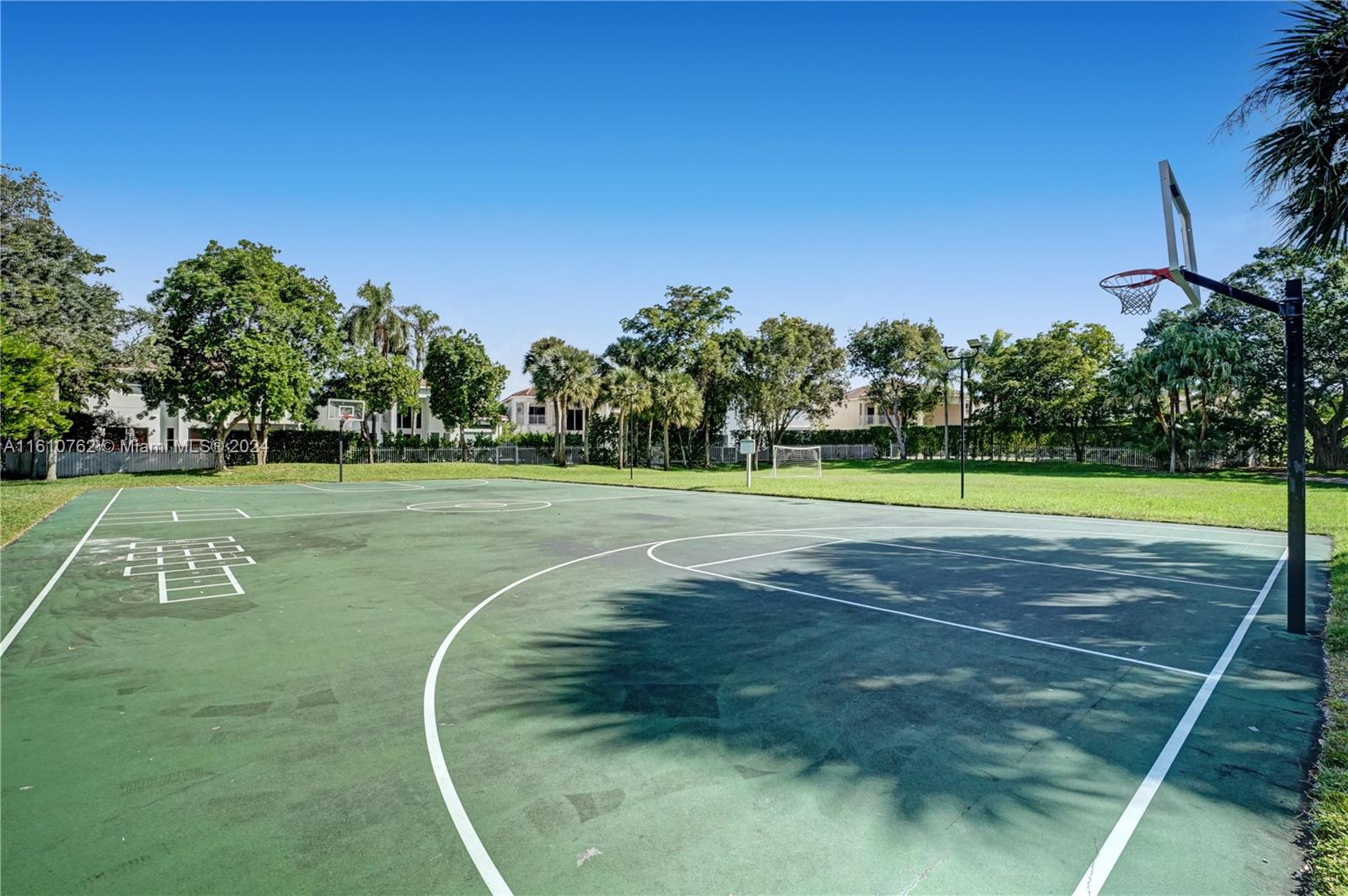 PRESIDENTIAL ESTATES SUB - Residential