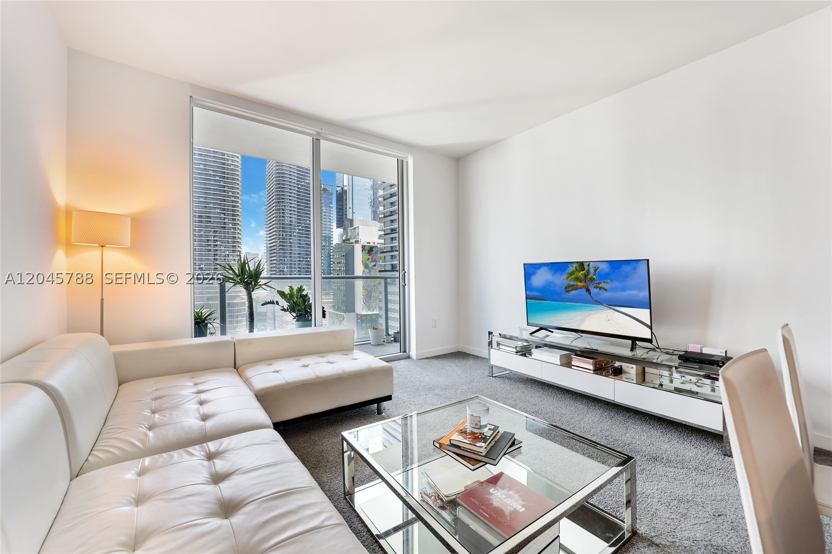 1100 MILLECENTO RESIDENCE - Residential