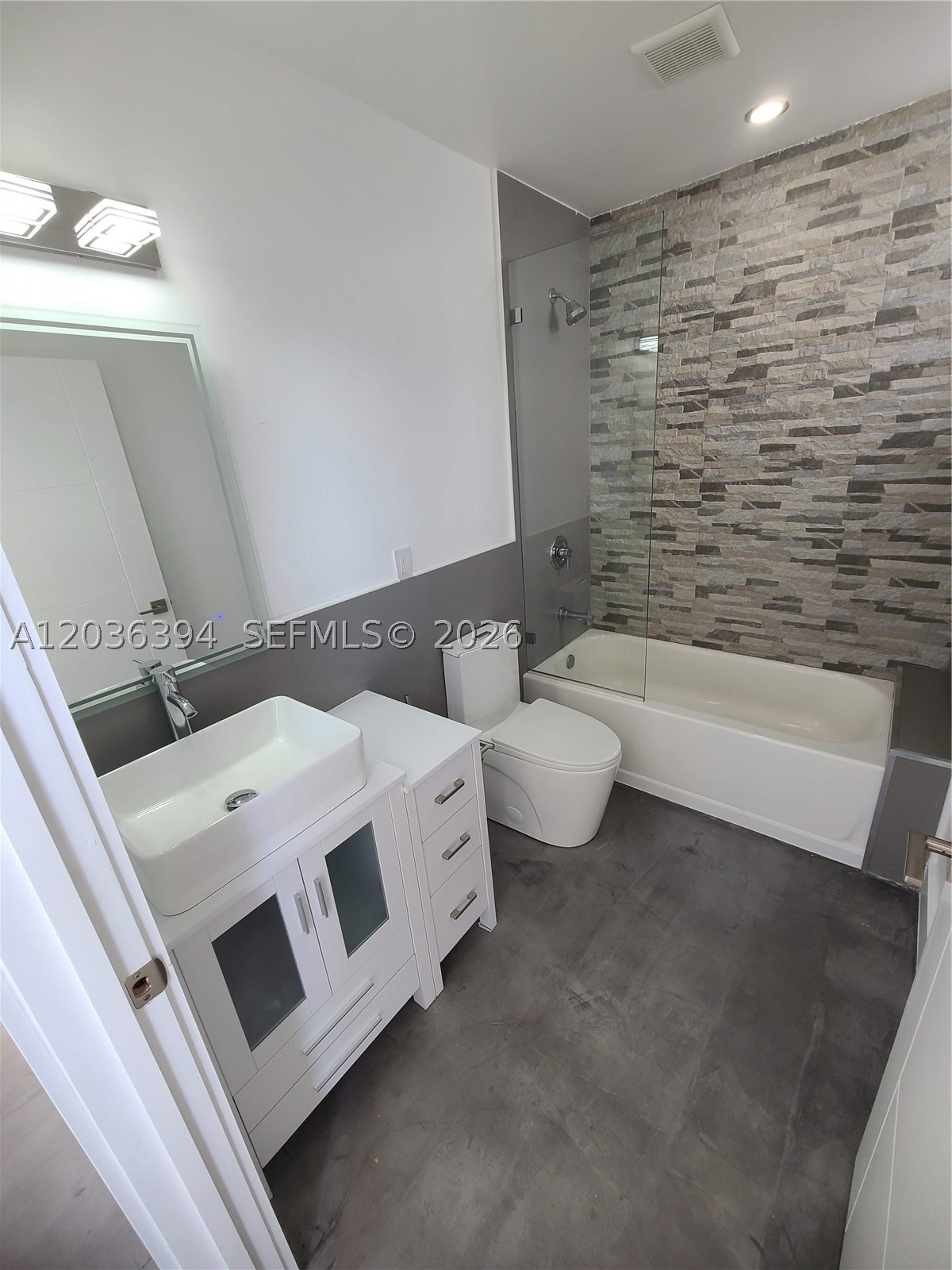 OCEAN BEACH ADDN NO 3 - Residential Lease
