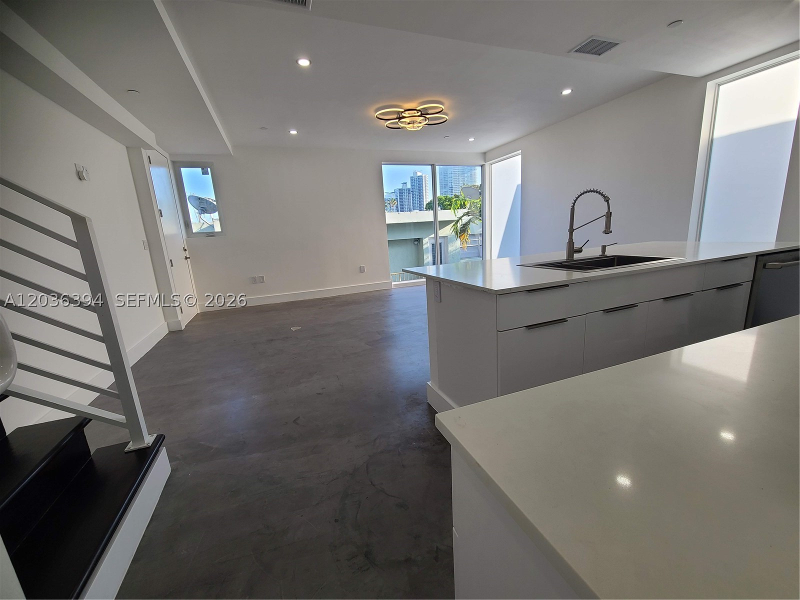 OCEAN BEACH ADDN NO 3 - Residential Lease
