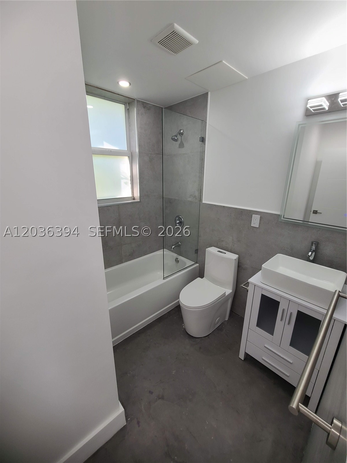 OCEAN BEACH ADDN NO 3 - Residential Lease