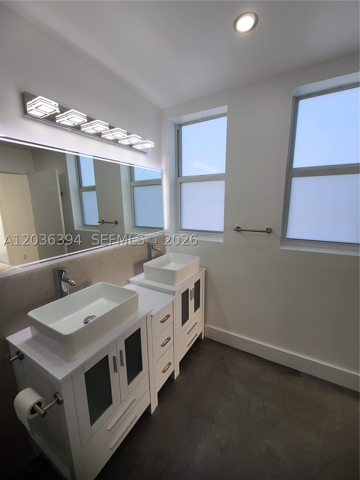 OCEAN BEACH ADDN NO 3 - Residential Lease