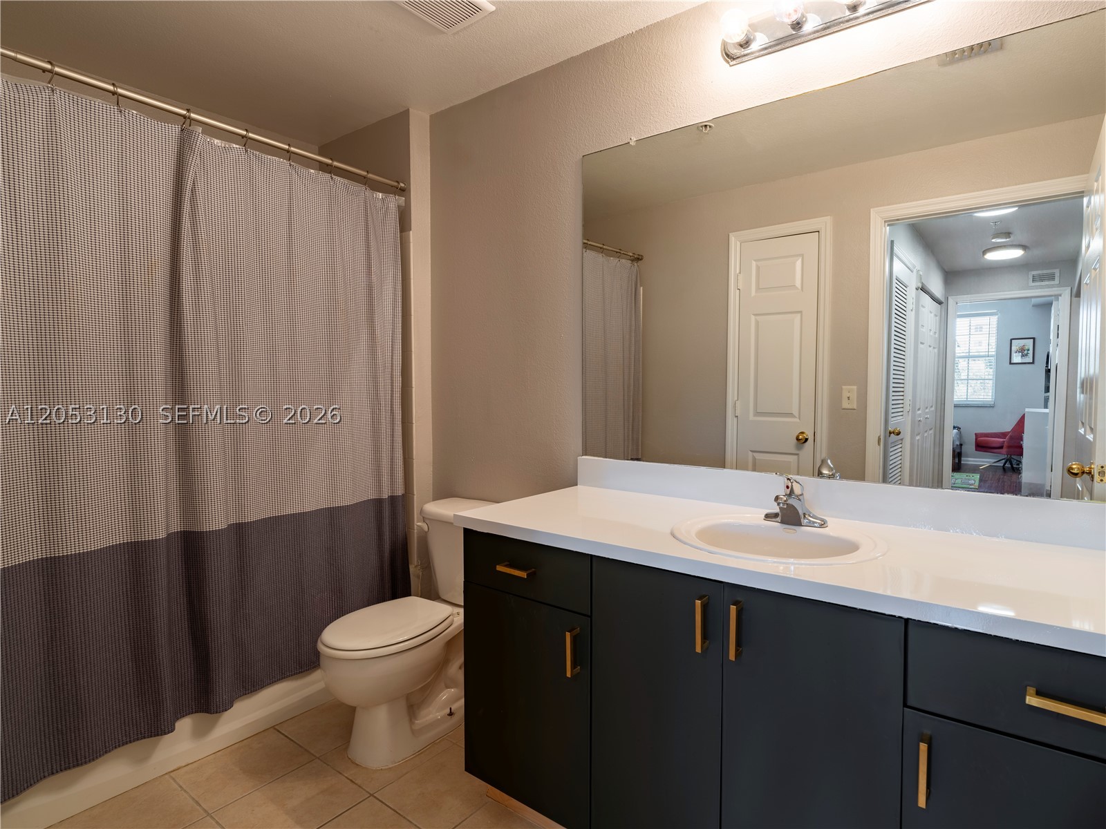 SOLE AT FORT LAUDERDALE C - Residential Lease