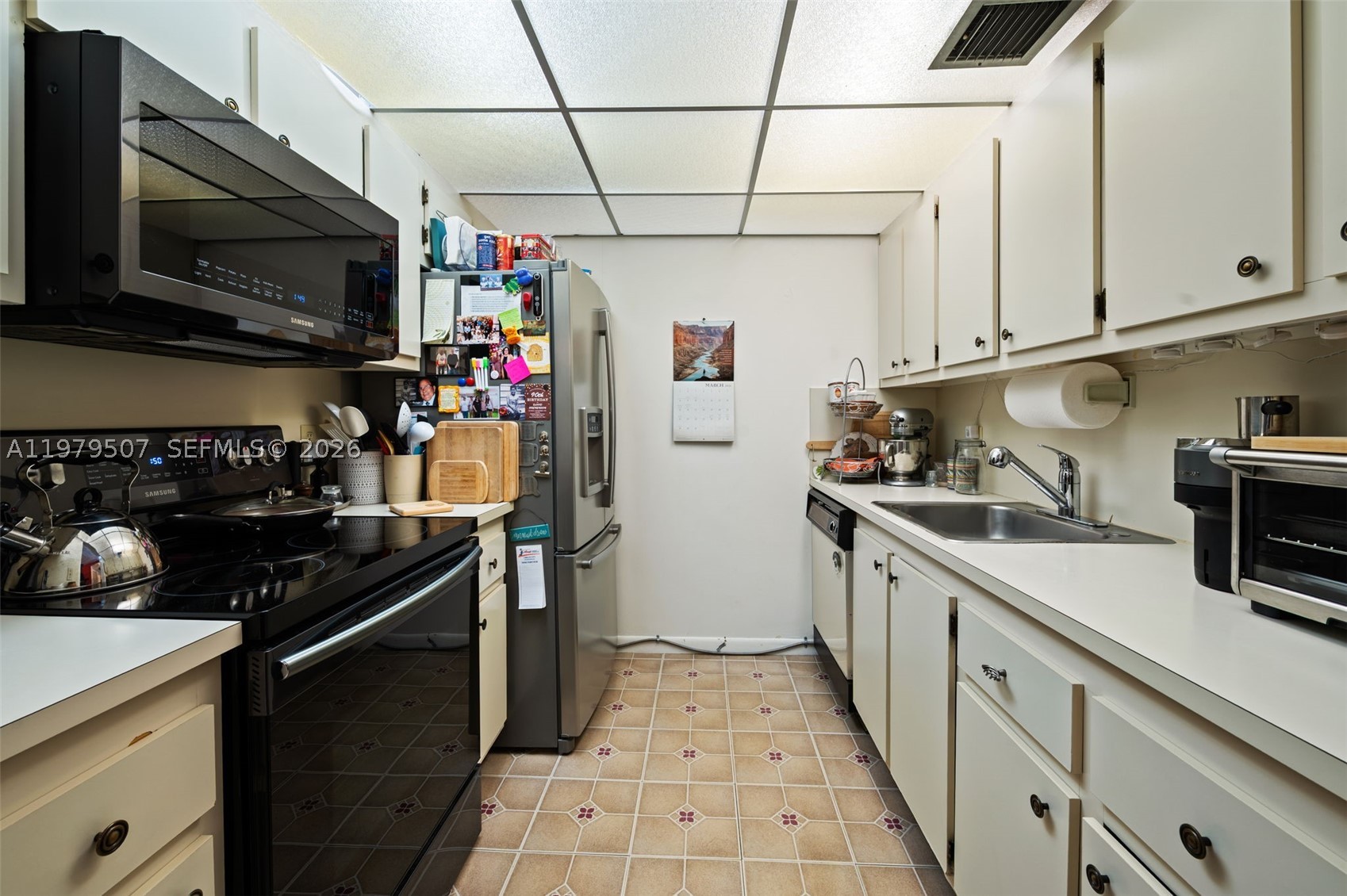KINGSLEY AT CENTURY VILLA - Residential