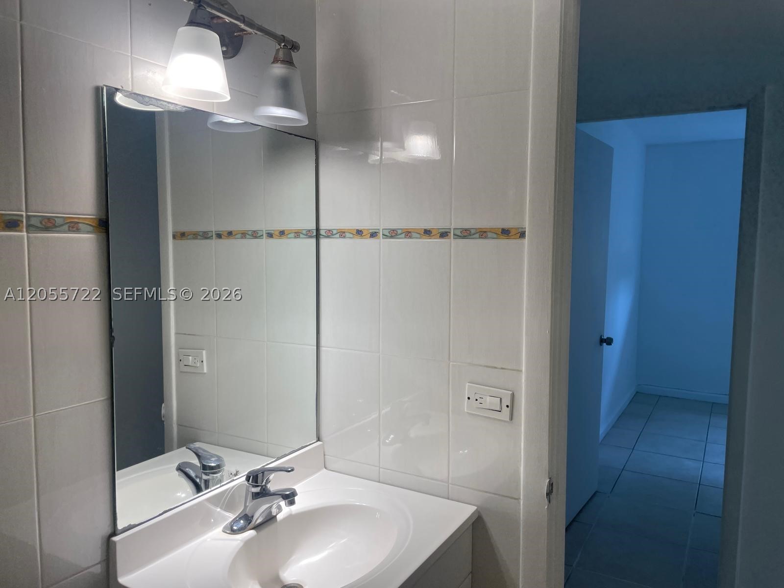 RIVIERA ISLES CONDO - Residential Lease