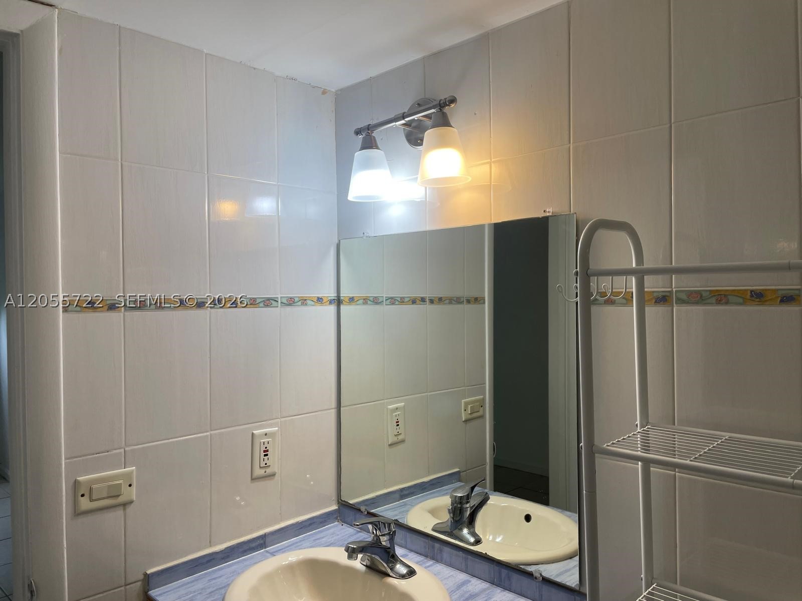 RIVIERA ISLES CONDO - Residential Lease