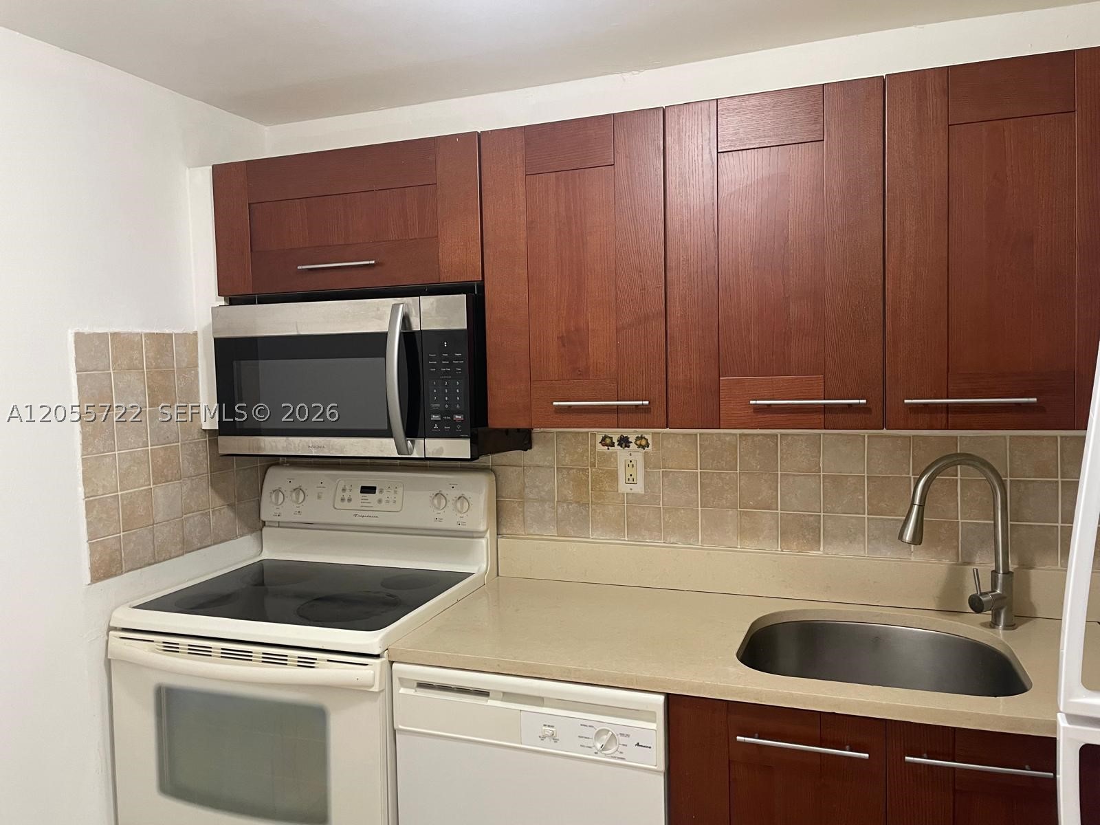 RIVIERA ISLES CONDO - Residential Lease