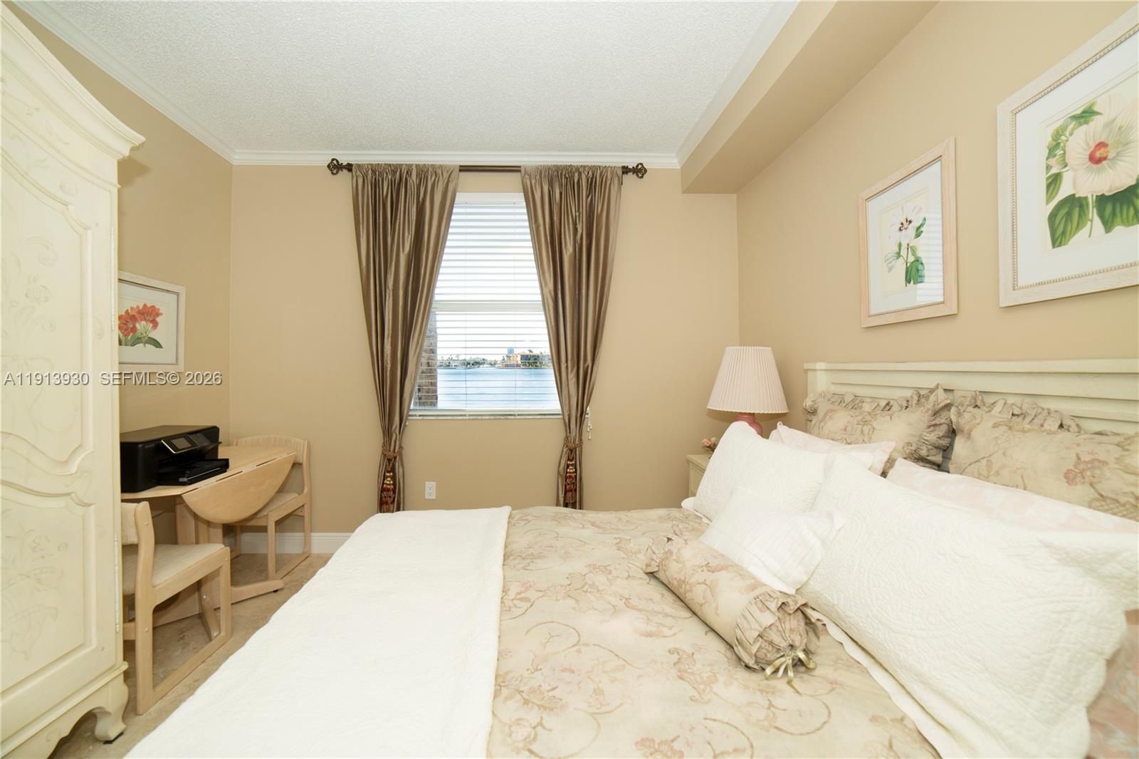 PORTO BELLAGIO CONDO - Residential