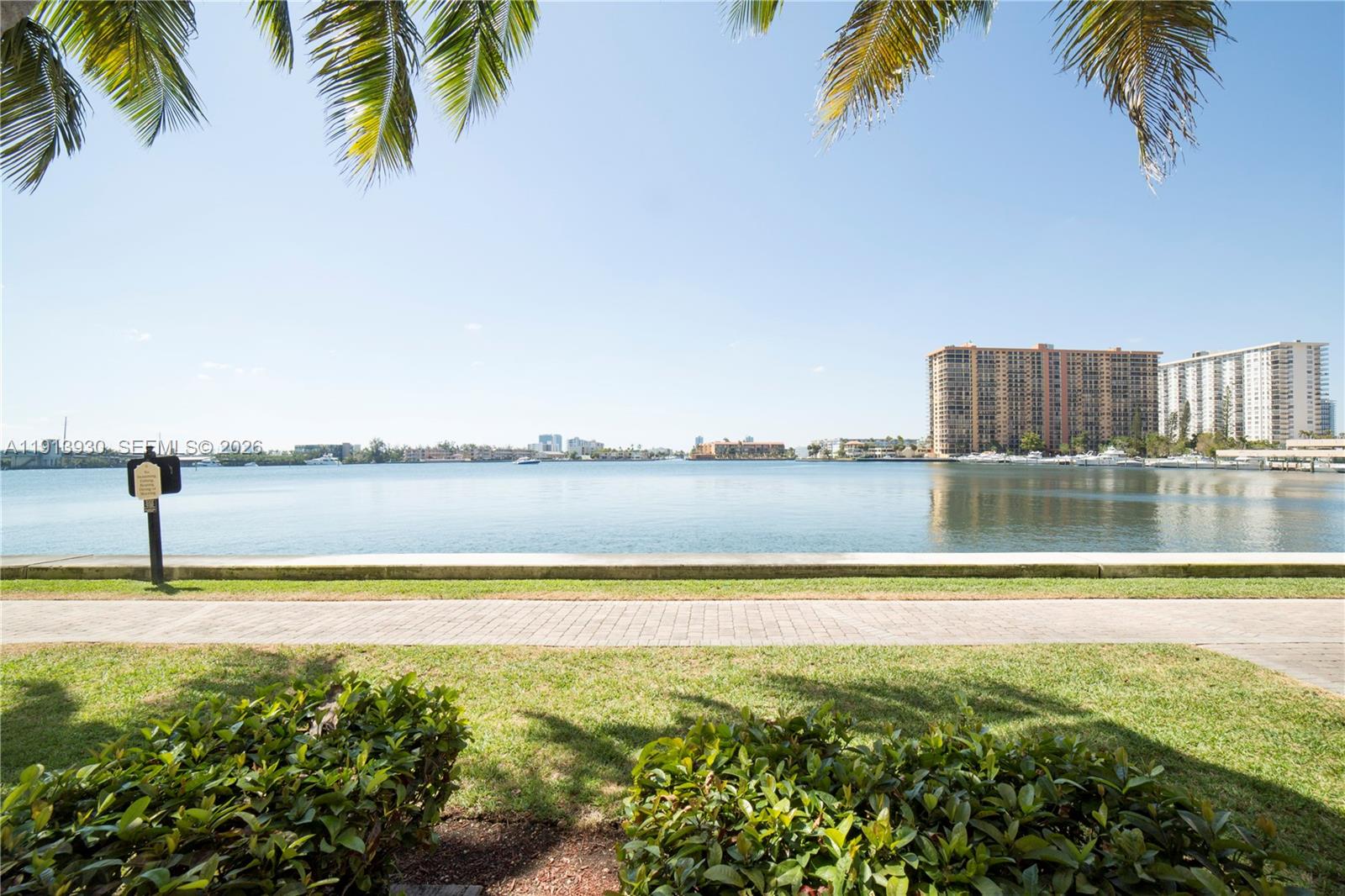 PORTO BELLAGIO CONDO - Residential