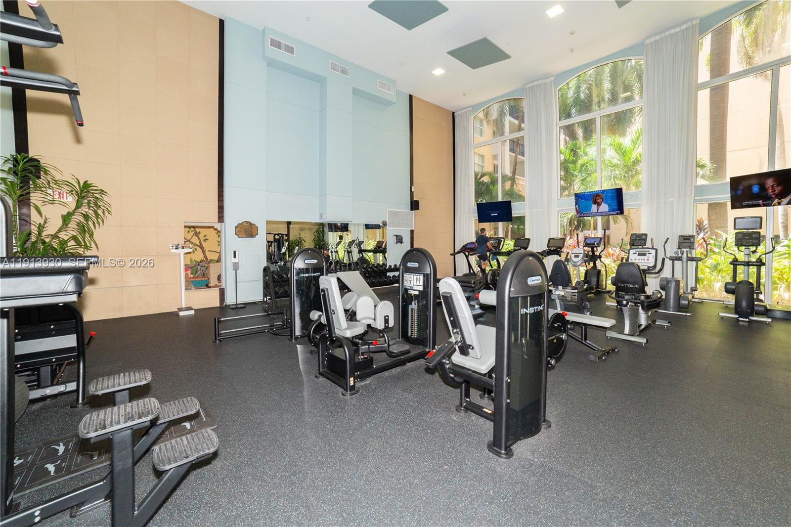 PORTO BELLAGIO CONDO - Residential