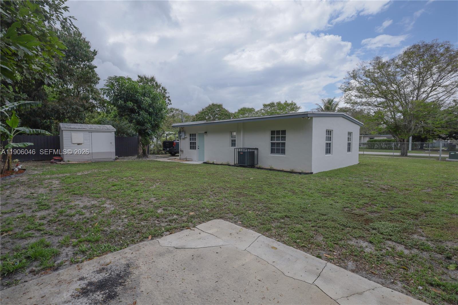 BUNCHE PARK - Residential