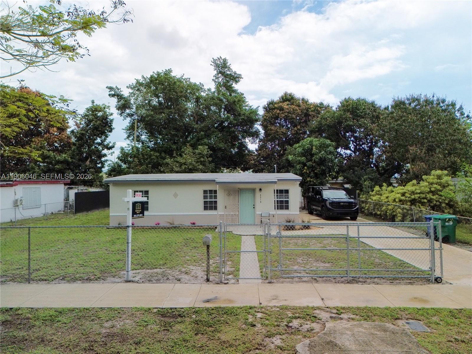 BUNCHE PARK - Residential