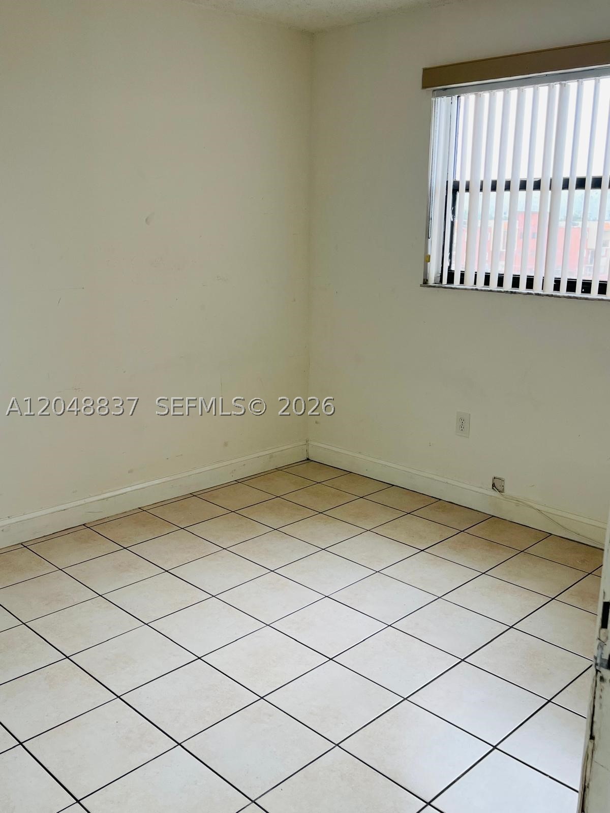 FONTAINEBLEAU GARDENS CON - Residential Lease