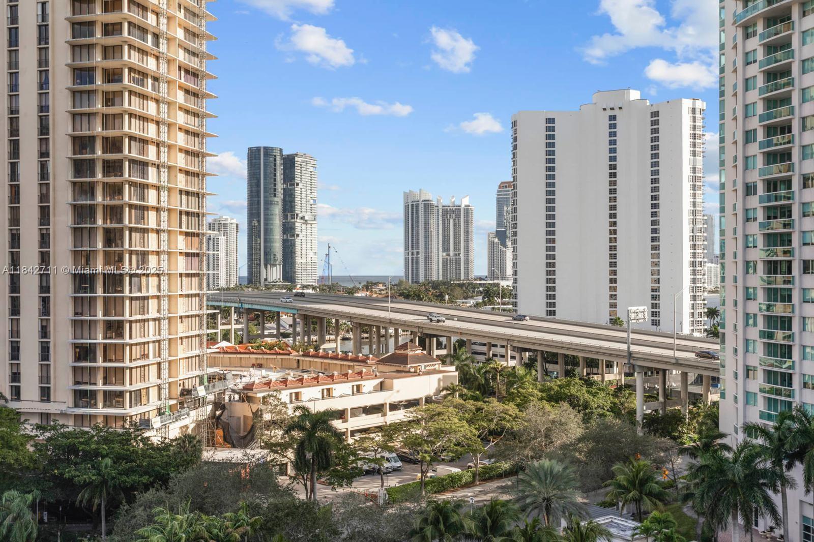 MARINA TOWER CONDO - Residential