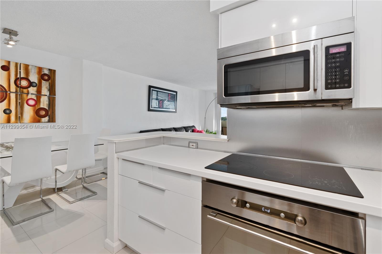 FLAMINGO SOUTH BEACH I CO - Residential Lease
