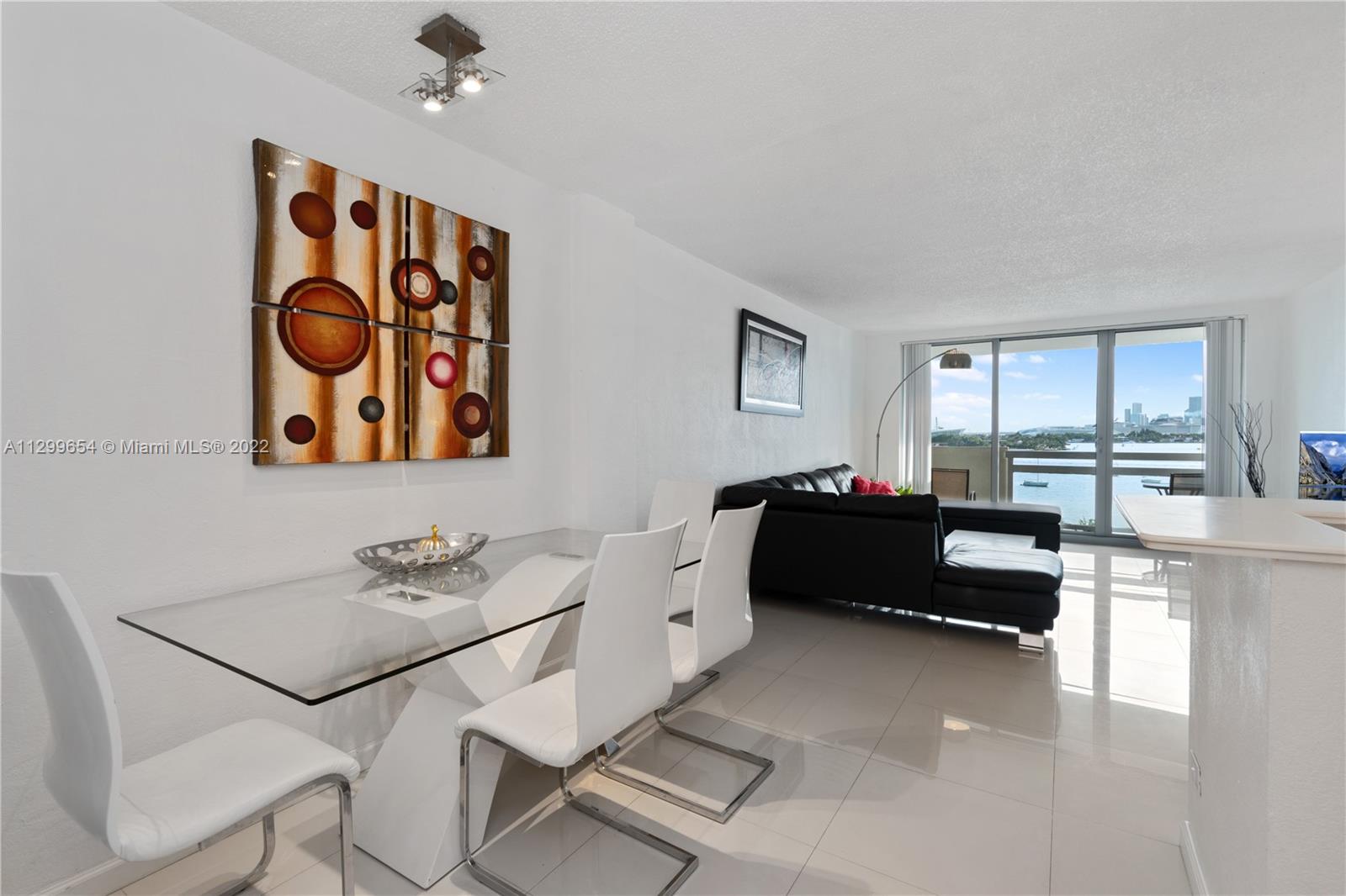 FLAMINGO SOUTH BEACH I CO - Residential Lease