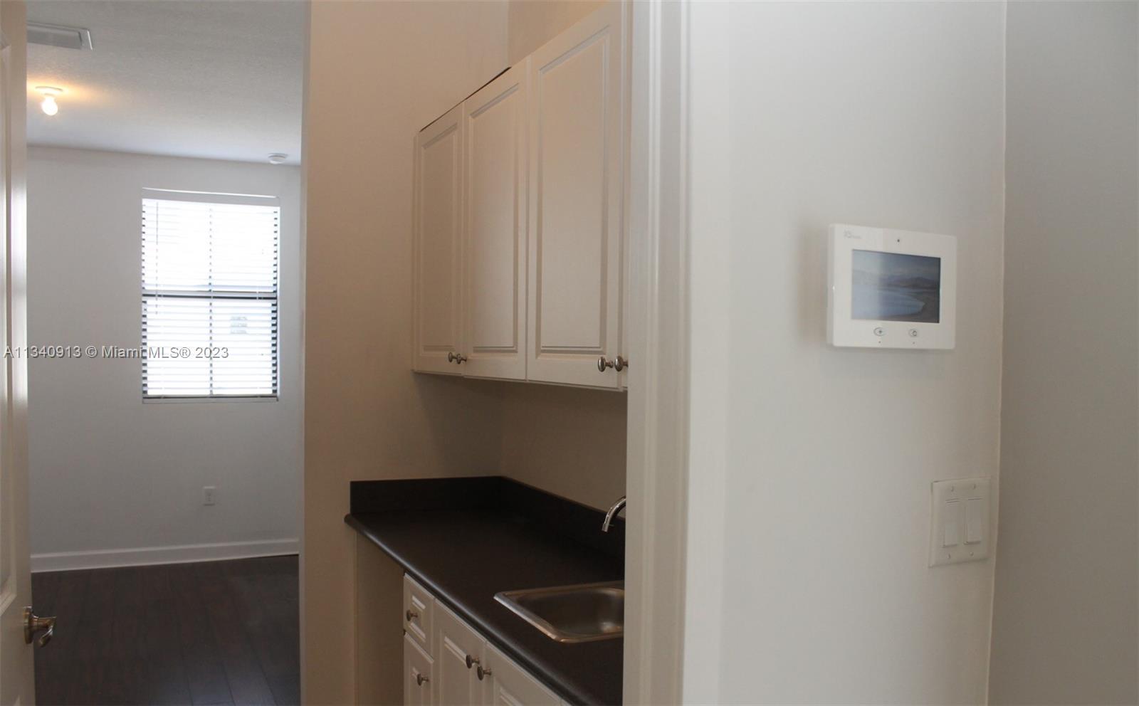 OAK HAMMOCK TOWNHOMES SUB - Residential