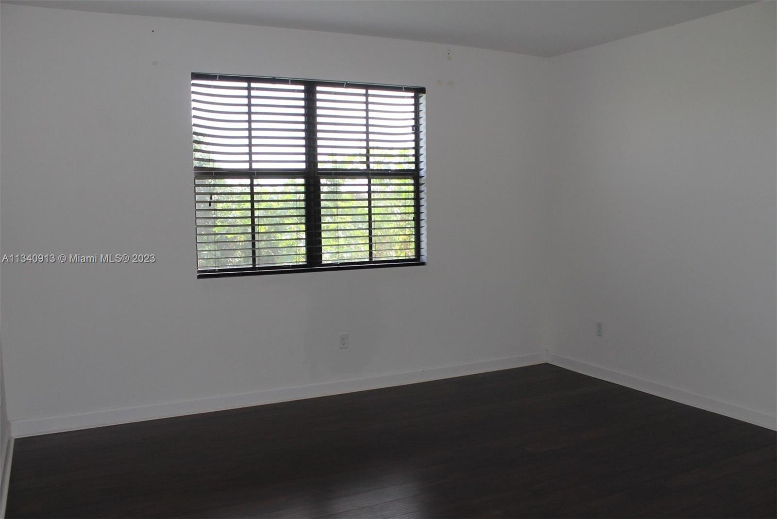 OAK HAMMOCK TOWNHOMES SUB - Residential