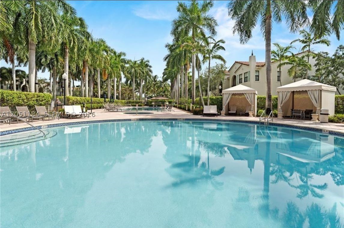 SAWGRASS LAKES - Residential Lease