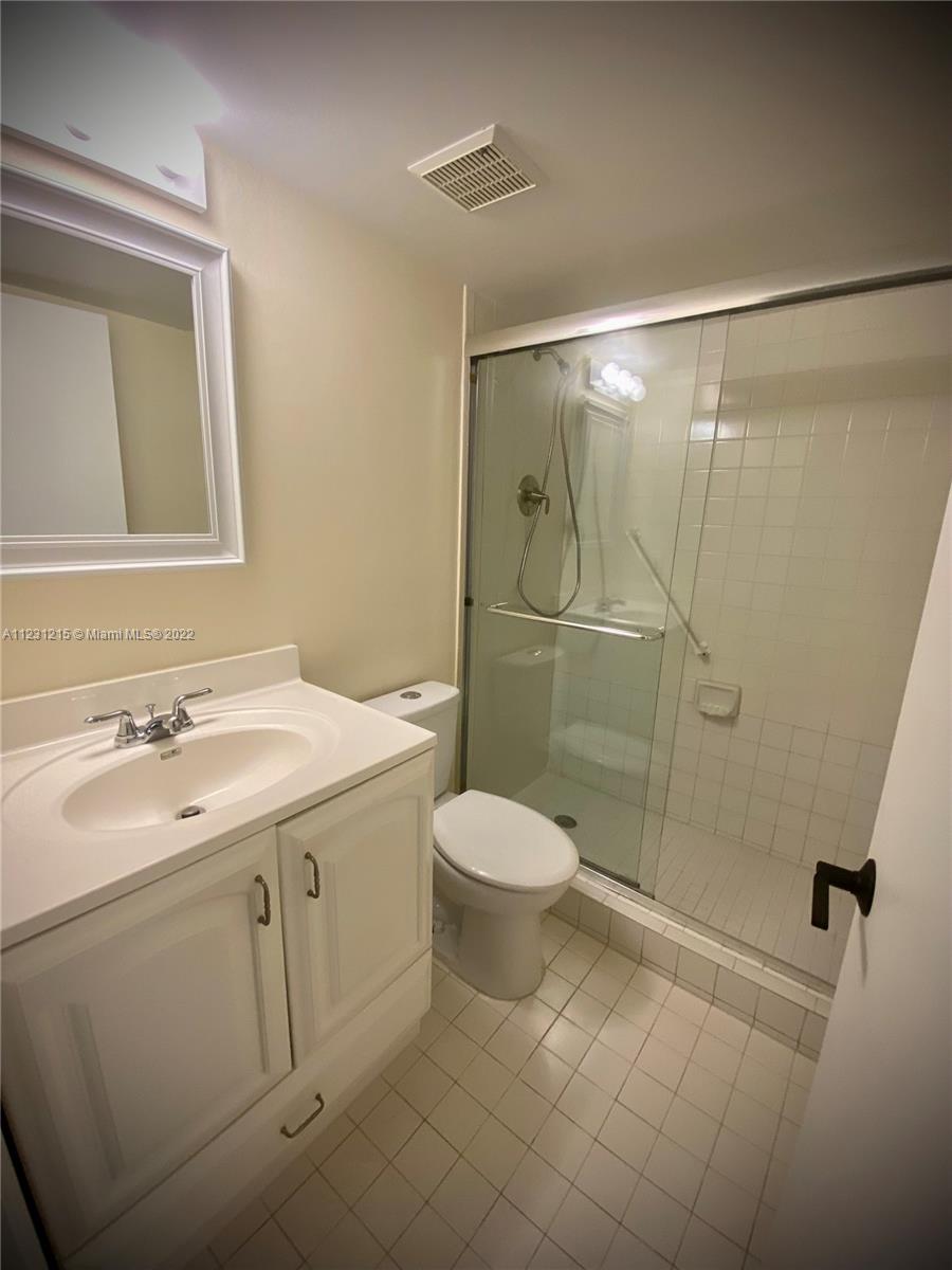KENLAND WALK CONDO III - Residential Lease