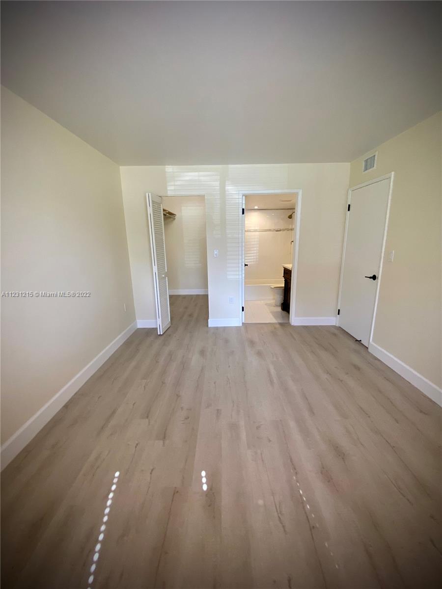 KENLAND WALK CONDO III - Residential Lease