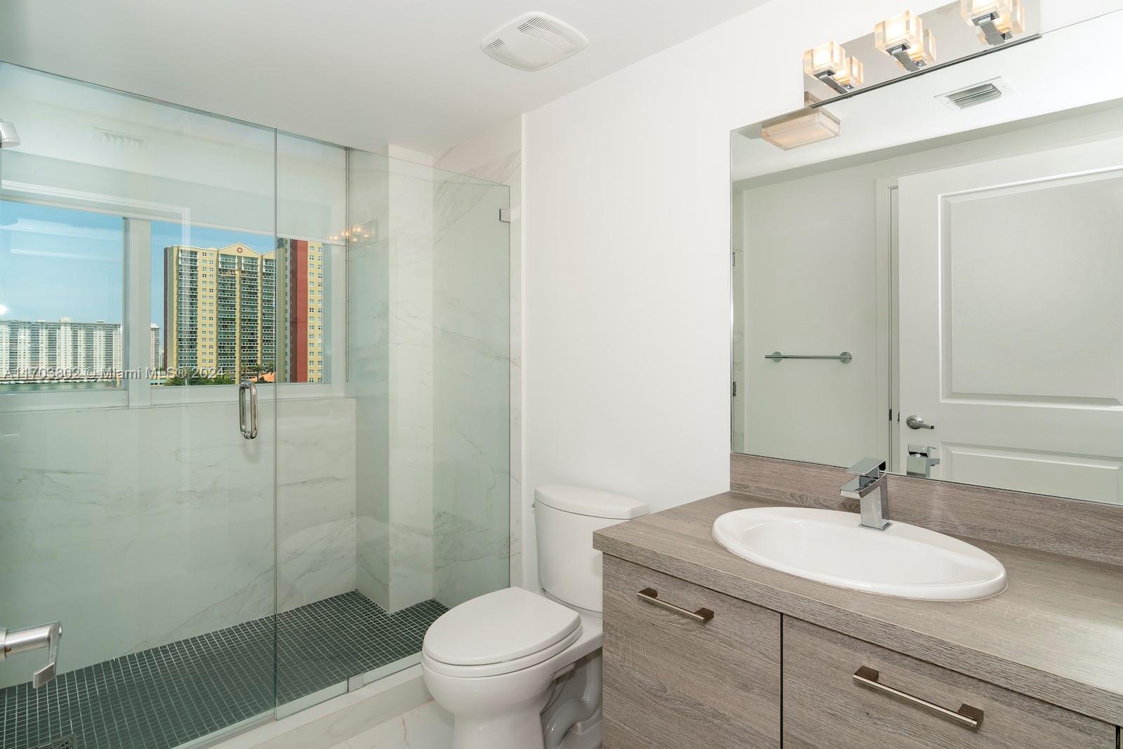 400 SUNNY ISLES CONDO EAS - Residential