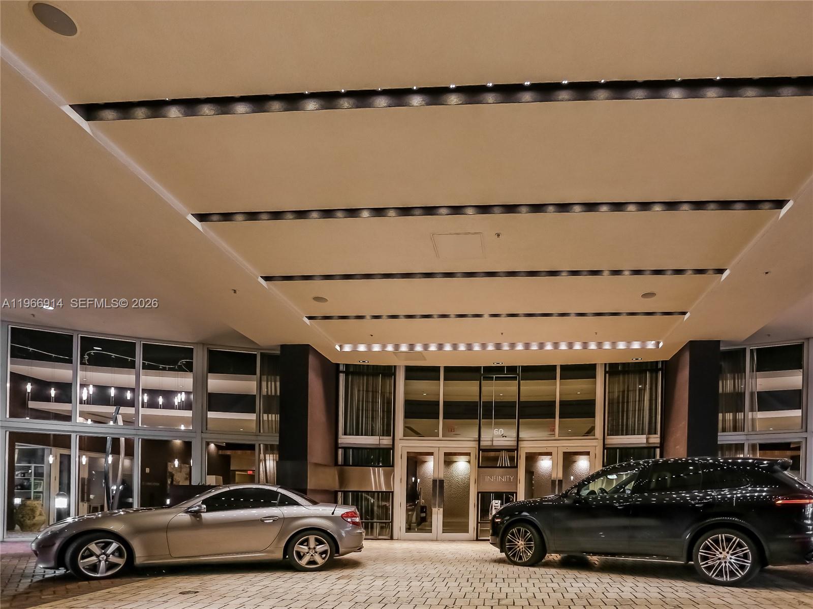 INFINITY AT BRICKELL COND - Residential