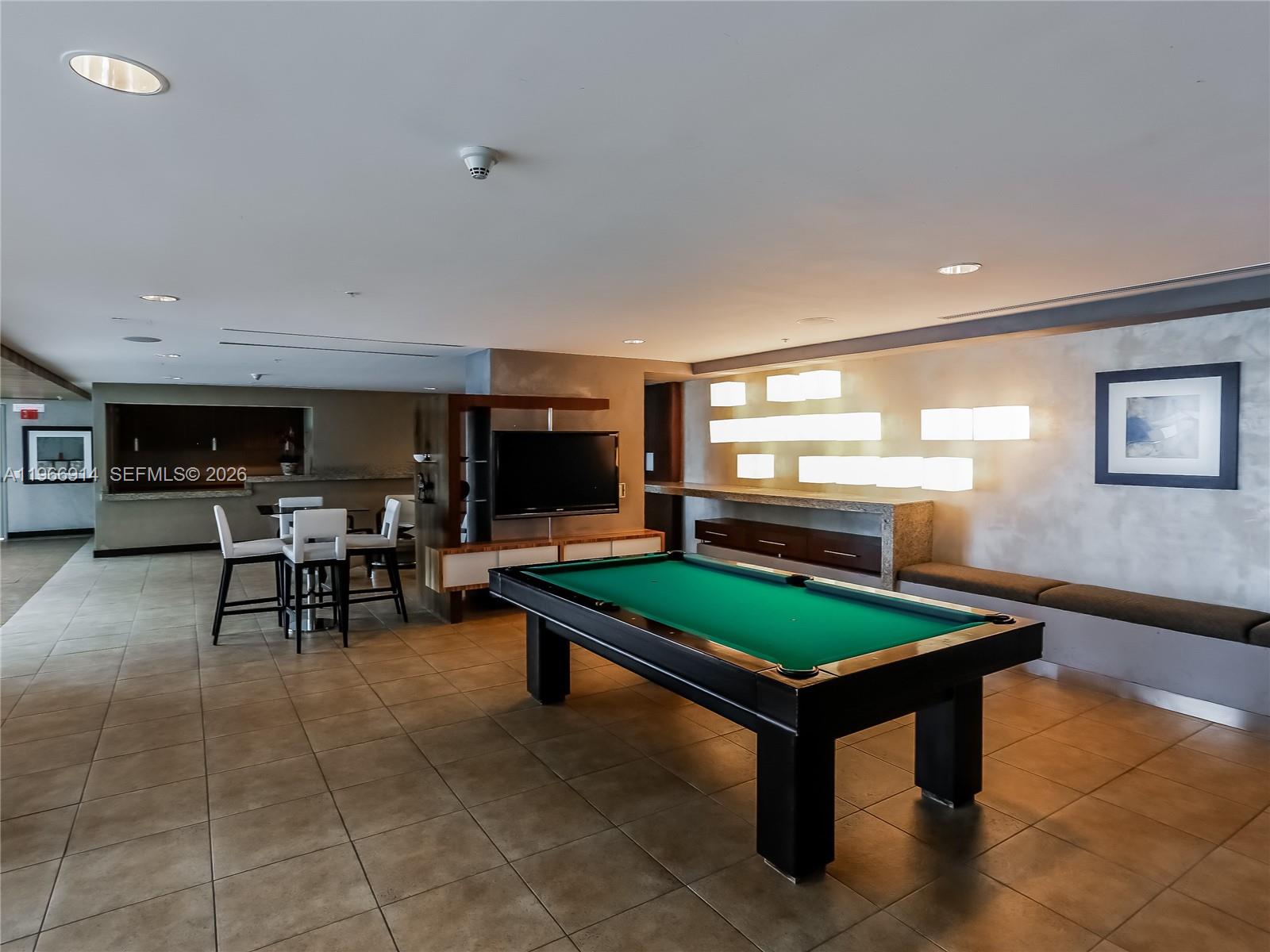 INFINITY AT BRICKELL COND - Residential