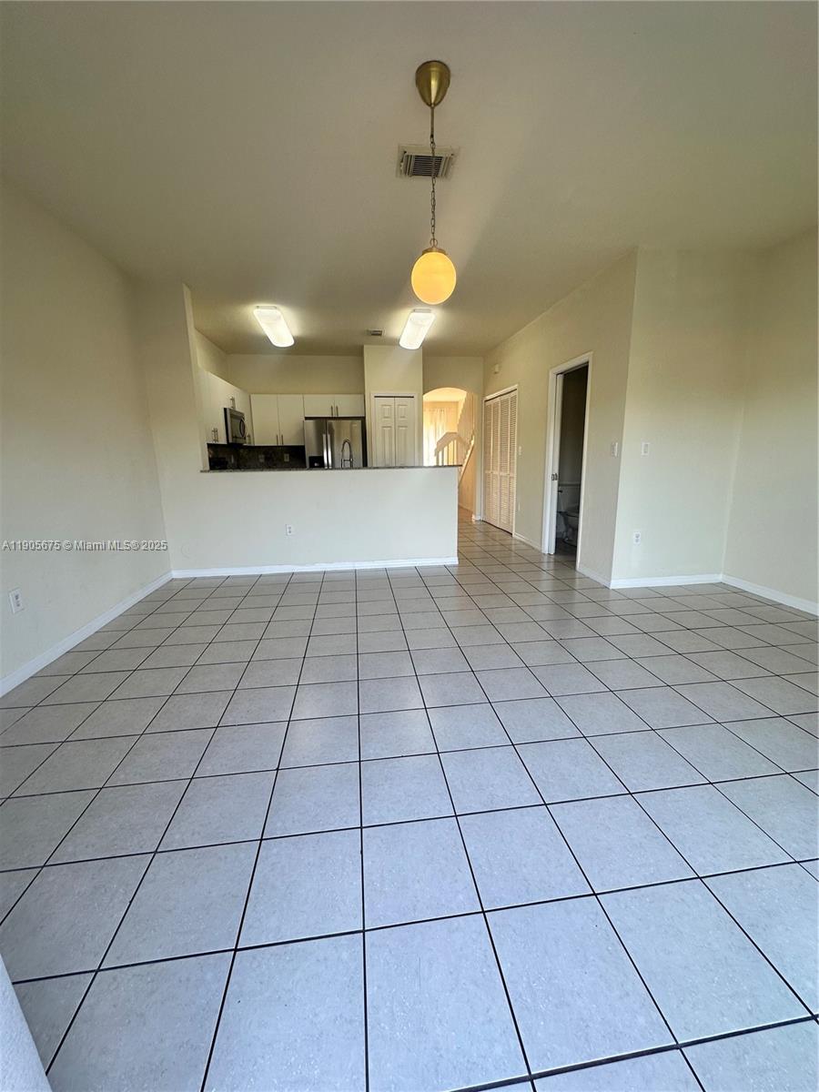 LEEWARD AT ISLANDS AT DOR - Residential Lease