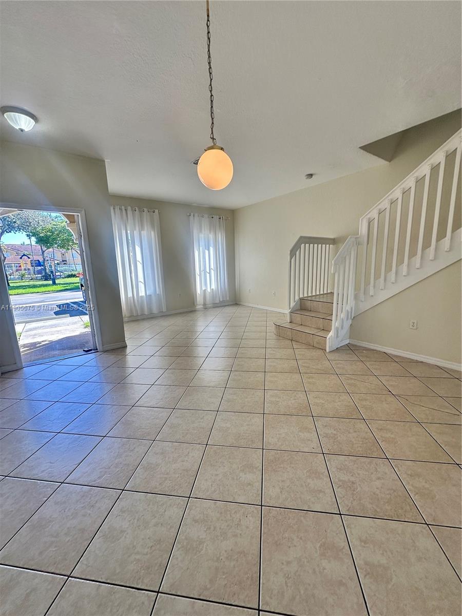 LEEWARD AT ISLANDS AT DOR - Residential Lease
